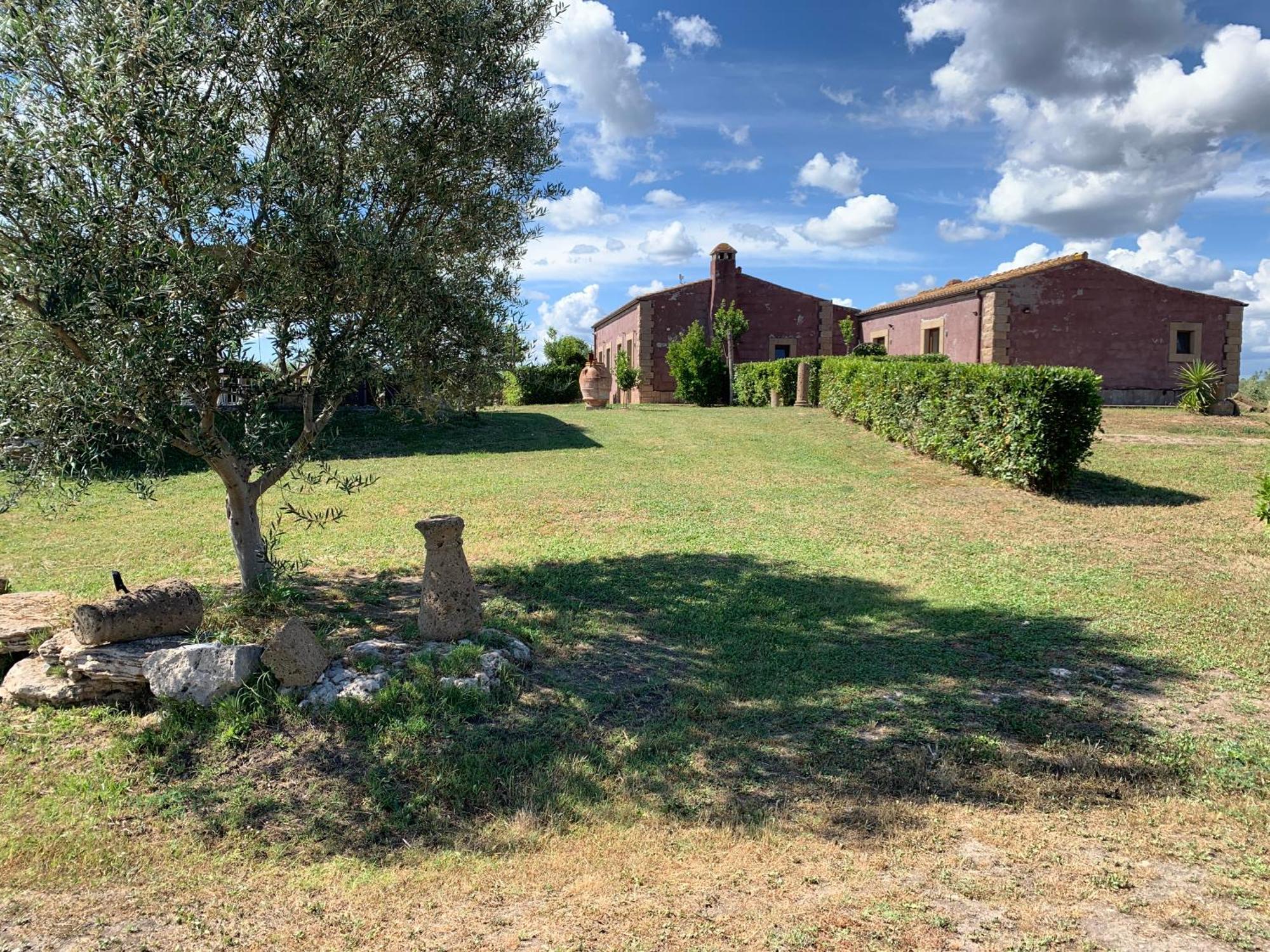 Resort Fonte Vulci Canino Bagian luar foto